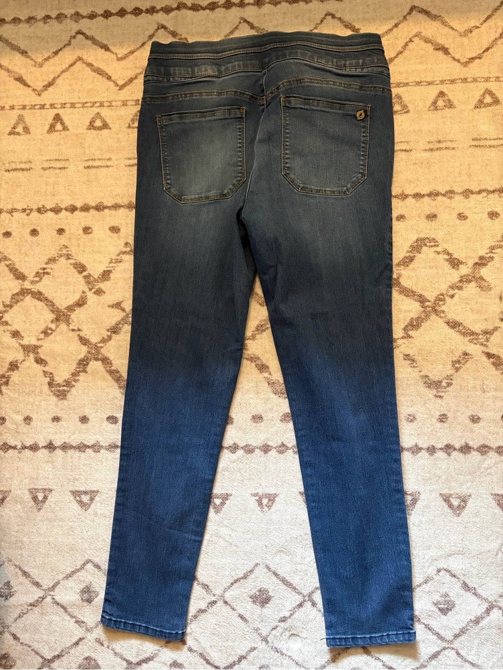 Democracy pull on jeans size 12 like new - Picture 4 of 8